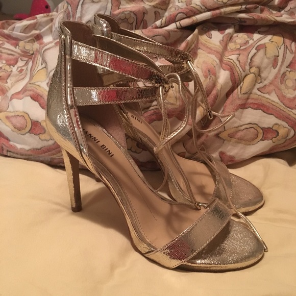 Gianni Bini gold strapping heels - Picture 5 of 5